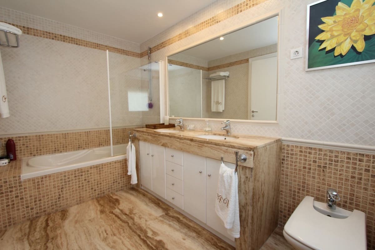 6 sypialnia Willa na sprzedaż w San Pedro de Alcantara z basenem garażem - 4 250 000 € (Ref: 7223493)