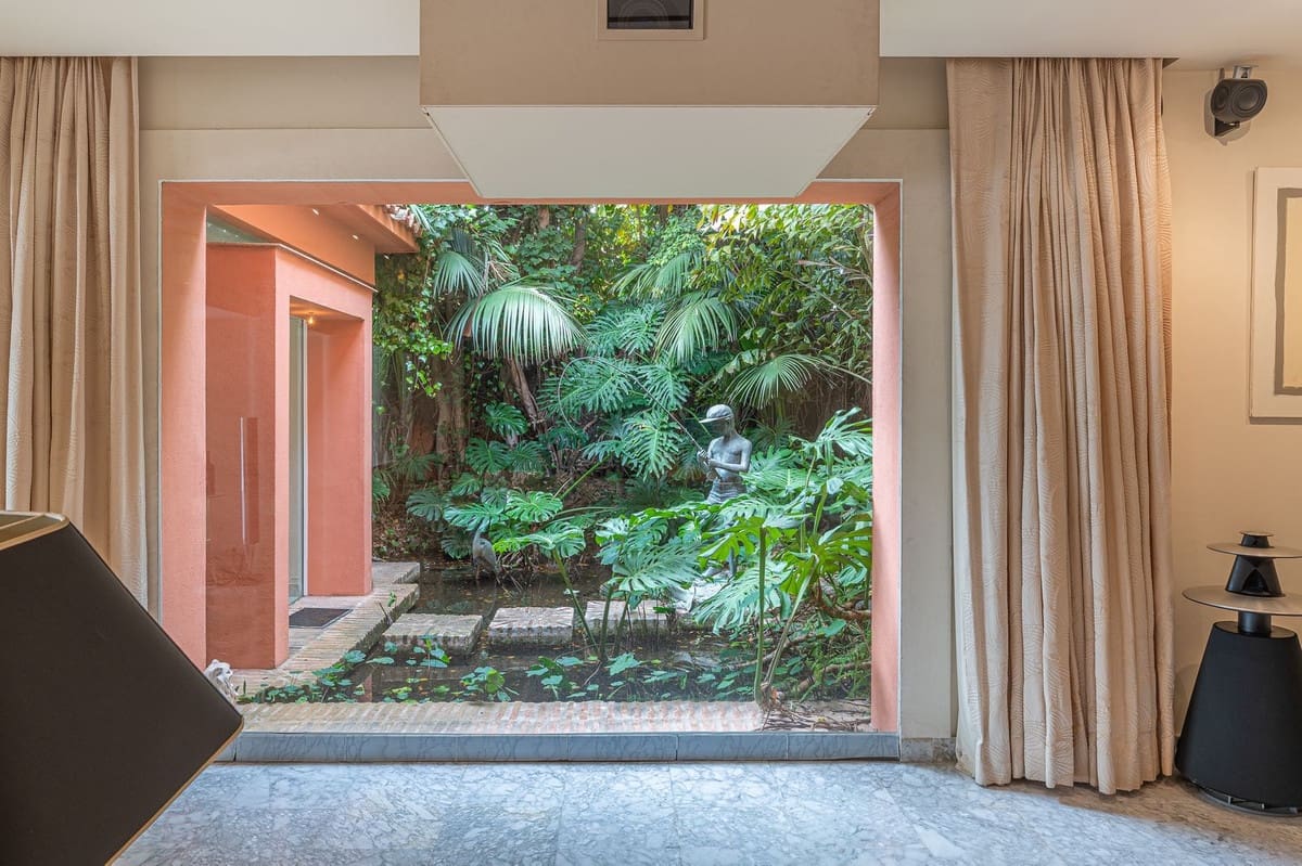 4 sypialnia Willa na sprzedaż w Marbella z basenem garażem - 4 200 000 € (Ref: 7223667)