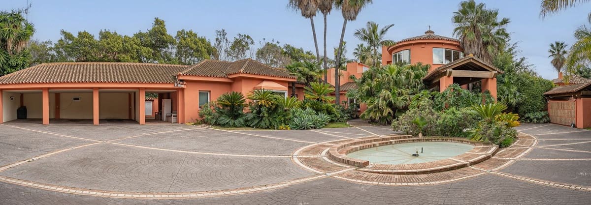 4 sypialnia Willa na sprzedaż w Marbella z basenem garażem - 4 200 000 € (Ref: 7223667)