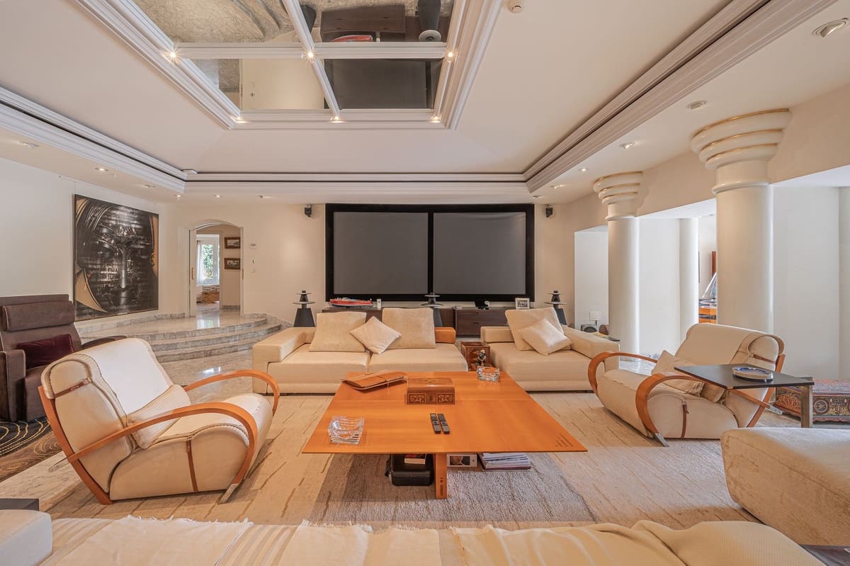 4 sypialnia Willa na sprzedaż w Marbella z basenem garażem - 4 200 000 € (Ref: 7223667)