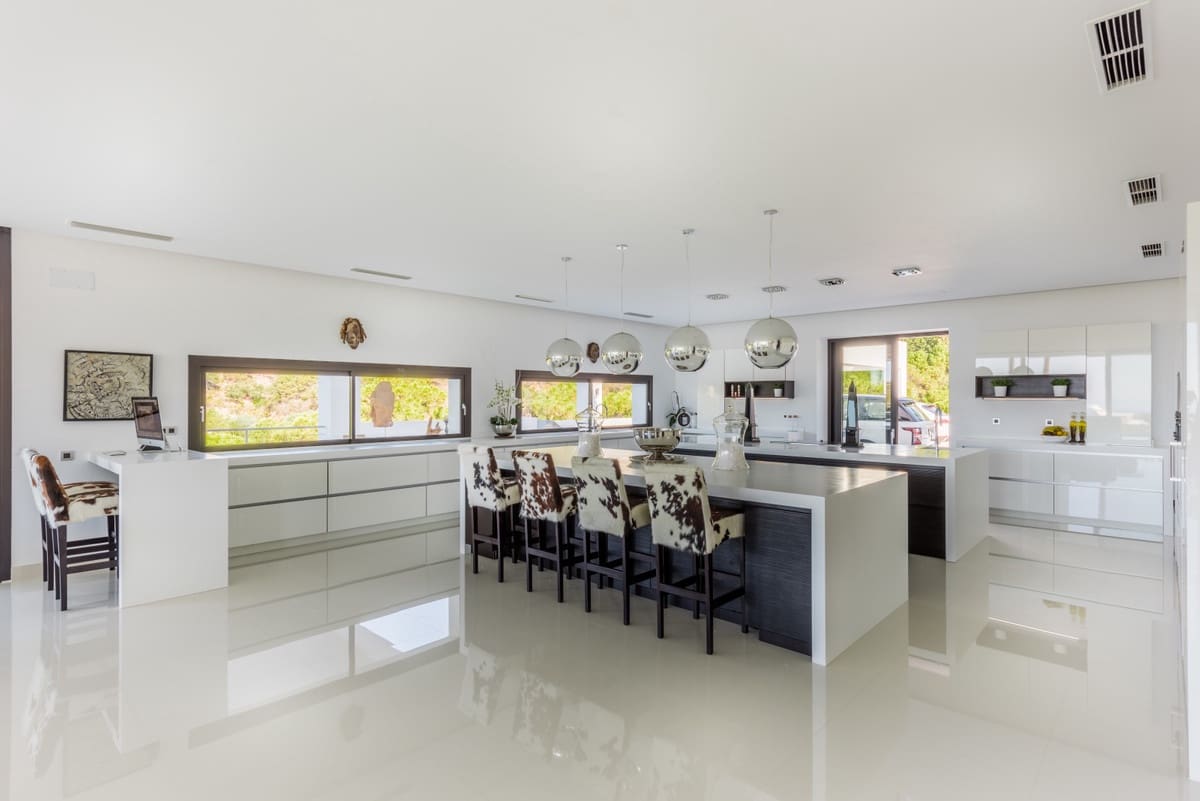 8 slaapkamer Villa te koop in La Zagaleta met zwembad garage - € 12.750.000 (Ref: 7223682)