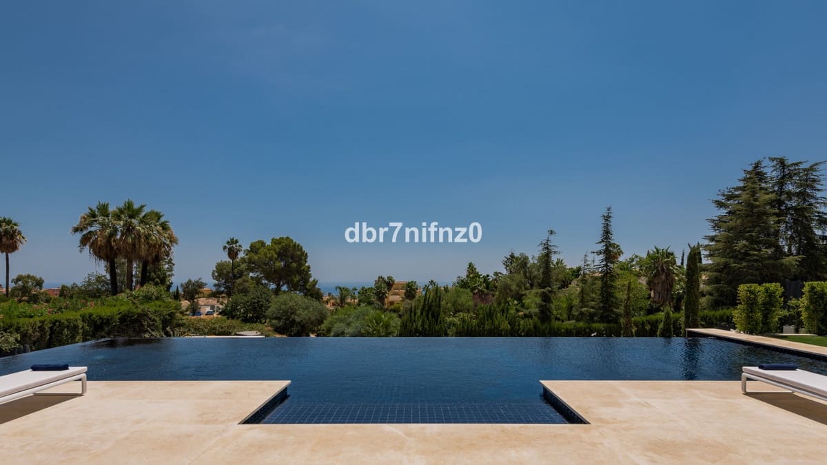 9 chambre Villa/Maison à vendre à Golden Mile avec piscine - 17 000 000 € (Ref: 7223724)