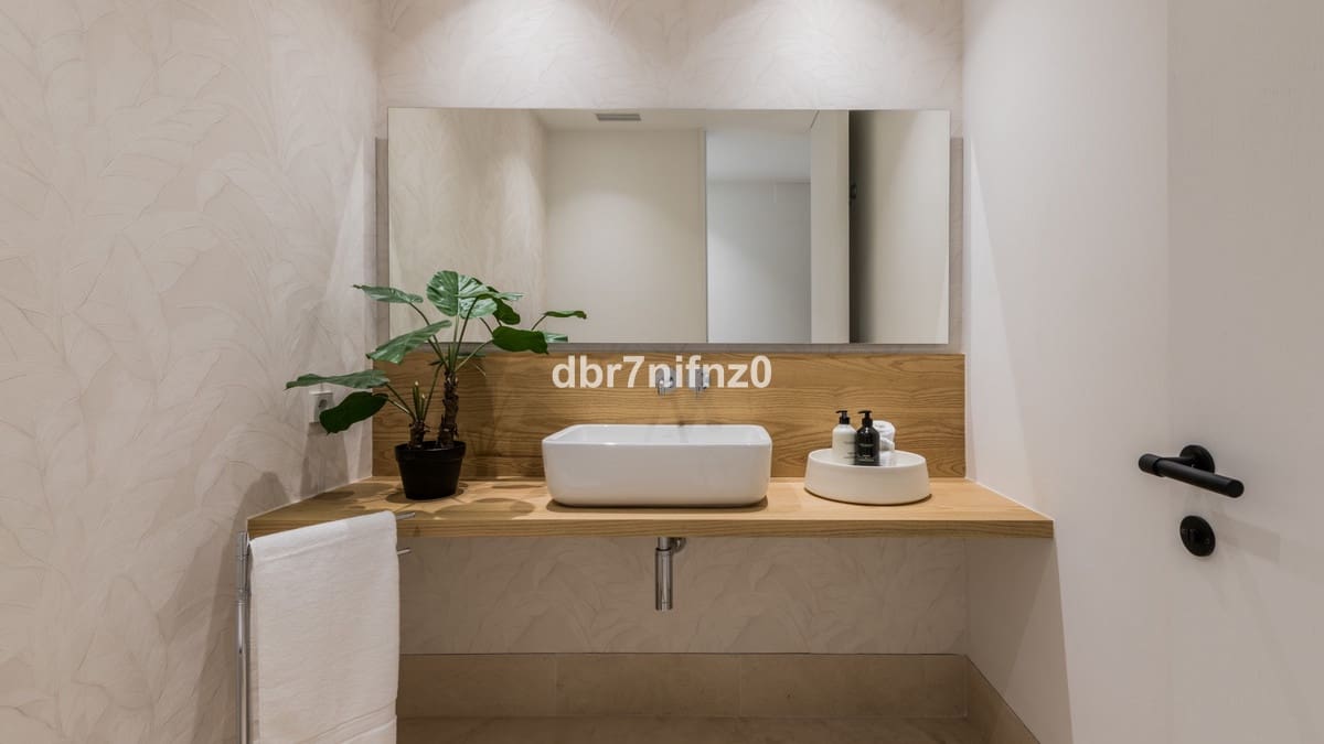 9 chambre Villa/Maison à vendre à Golden Mile avec piscine - 17 000 000 € (Ref: 7223724)