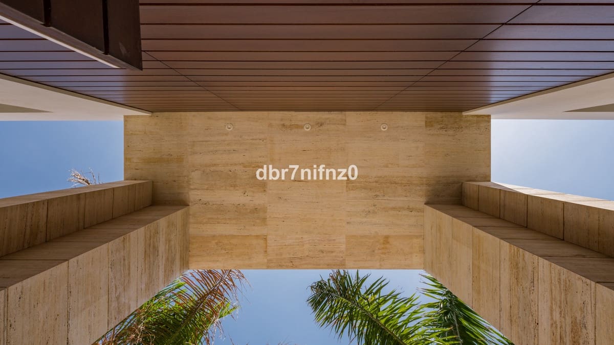 9 chambre Villa/Maison à vendre à Golden Mile avec piscine - 17 000 000 € (Ref: 7223724)