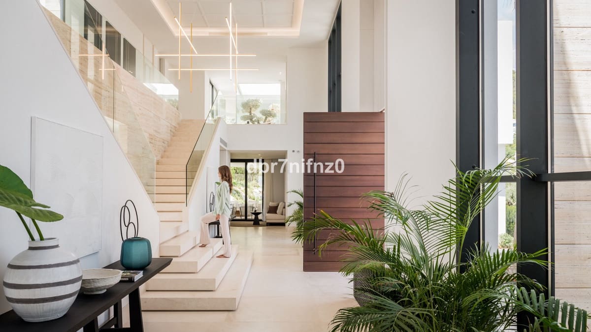 9 chambre Villa/Maison à vendre à Golden Mile avec piscine - 17 000 000 € (Ref: 7223724)