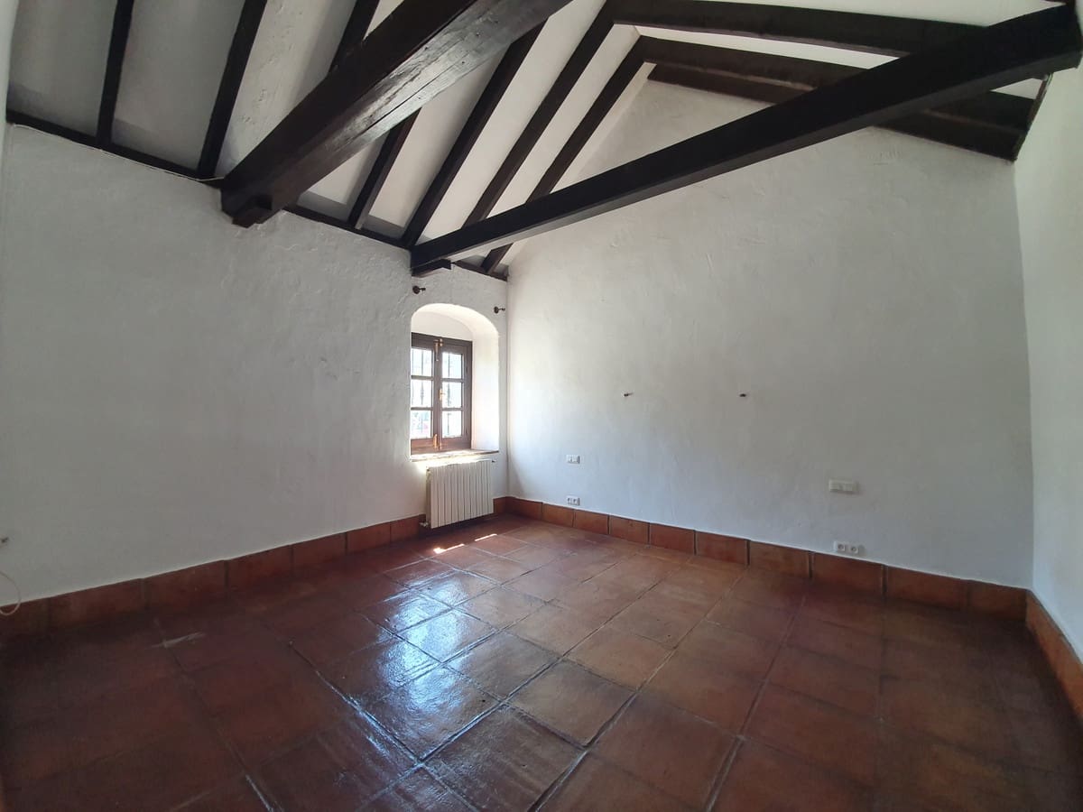 11 soveværelse Finca/Landehus til salg i San Enrique de Guadiaro med swimmingpool - € 3.500.000 (Ref: 7223729)