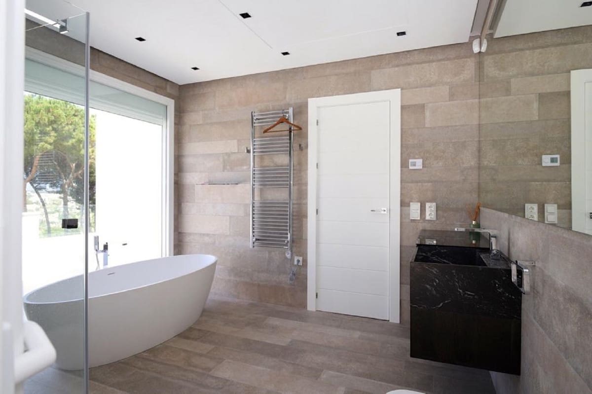 6 bedroom Villa for sale in Nueva Andalucia with pool garage - € 4,500,000 (Ref: 7223732)