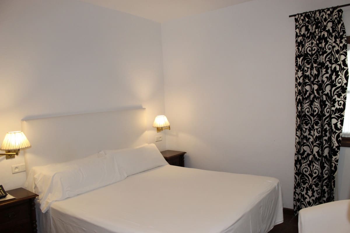 18 soveværelse Hotel til salg i Ronda med swimmingpool - € 3.000.000 (Ref: 7274393)