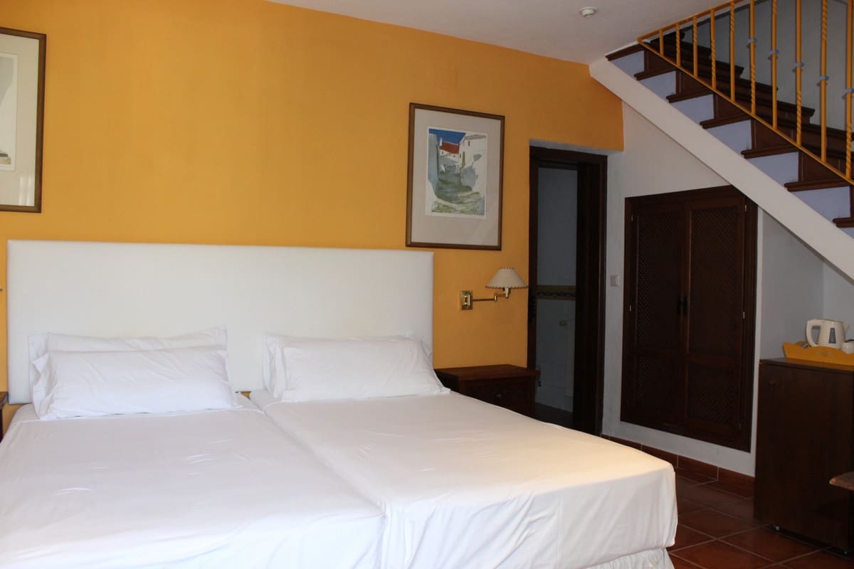 18 soveværelse Hotel til salg i Ronda med swimmingpool - € 3.000.000 (Ref: 7274393)