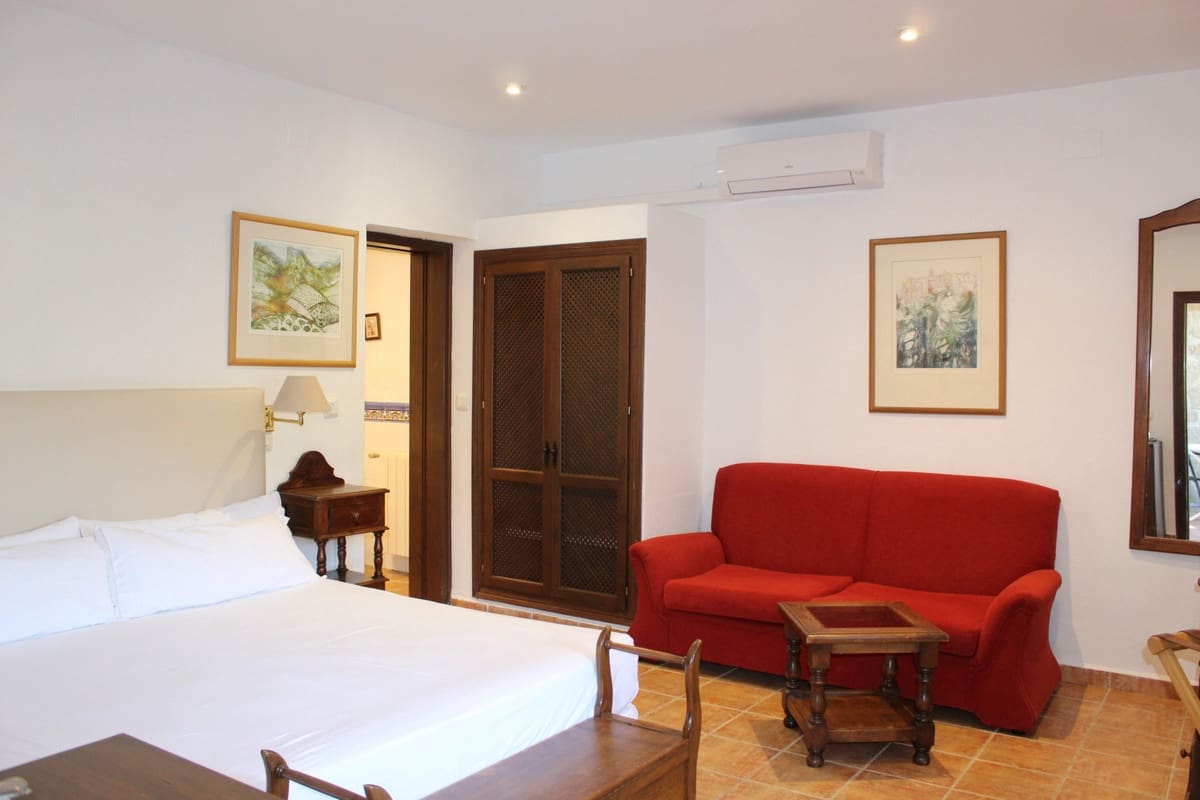 18 soveværelse Hotel til salg i Ronda med swimmingpool - € 3.000.000 (Ref: 7274393)