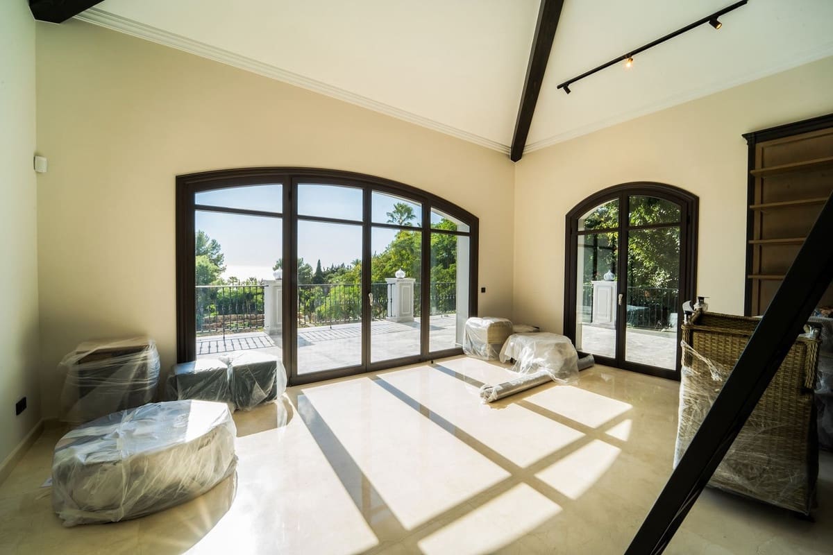 6 bedroom Villa for sale in Golden Mile with pool garage - € 28,000,000 (Ref: 7470914)