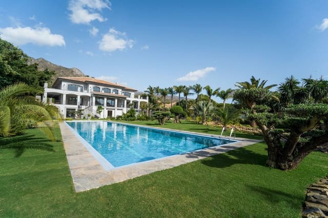 6 bedroom Villa for sale in Sierra Blanca, Marbella with pool garage - € 28,000,000 (Ref: 7470914)