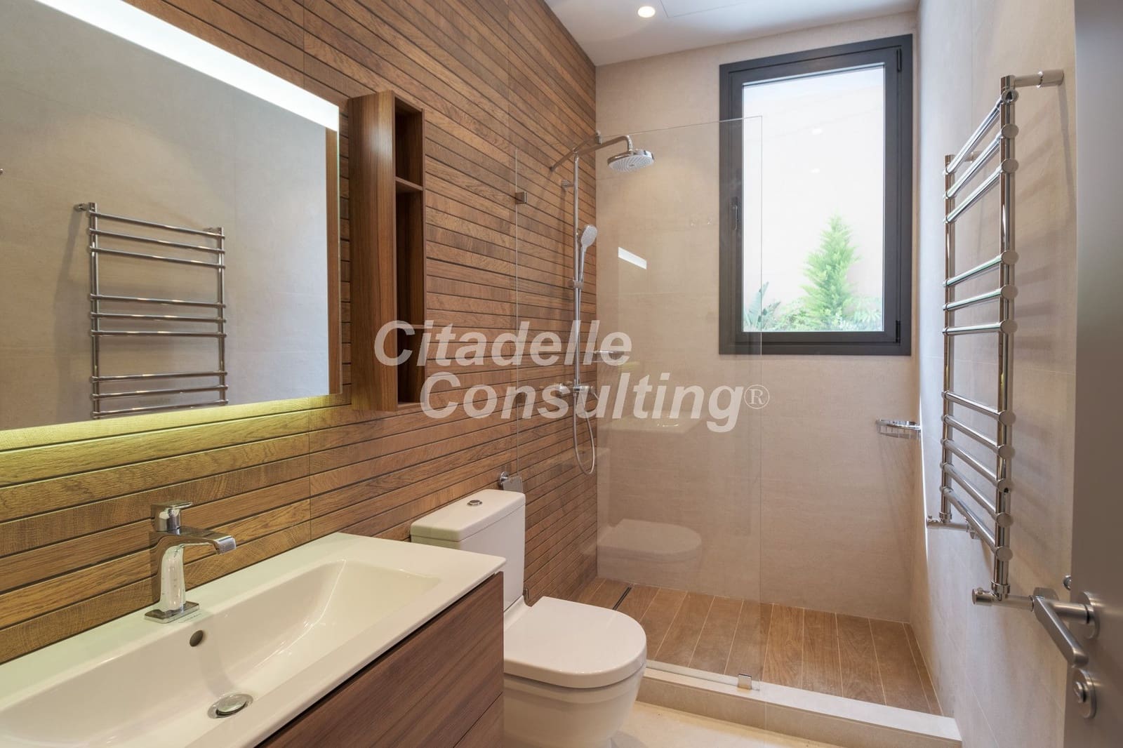 12 bedroom Villa for sale in Benahavis with pool - € 12,700,000 (Ref: 7471105)