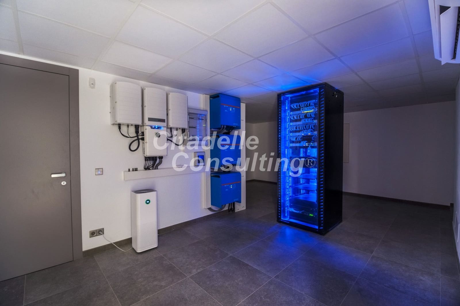 12 bedroom Villa for sale in Benahavis with pool - € 12,700,000 (Ref: 7471105)