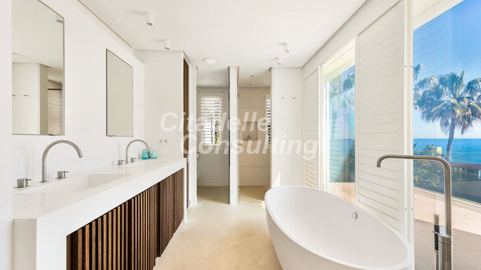 6 slaapkamer Villa te koop in Golden Mile met zwembad - € 14.850.000 (Ref: 7471107)