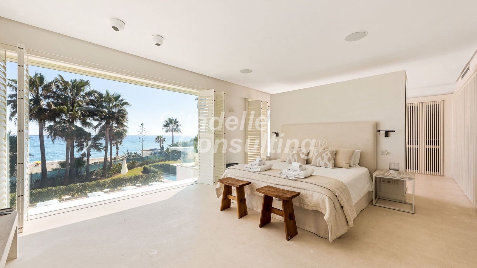 6 slaapkamer Villa te koop in Golden Mile met zwembad - € 14.850.000 (Ref: 7471107)