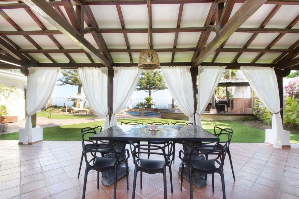 9 sypialnia Willa na sprzedaż w Golden Mile z basenem - 50 000 000 € (Ref: 7543231)