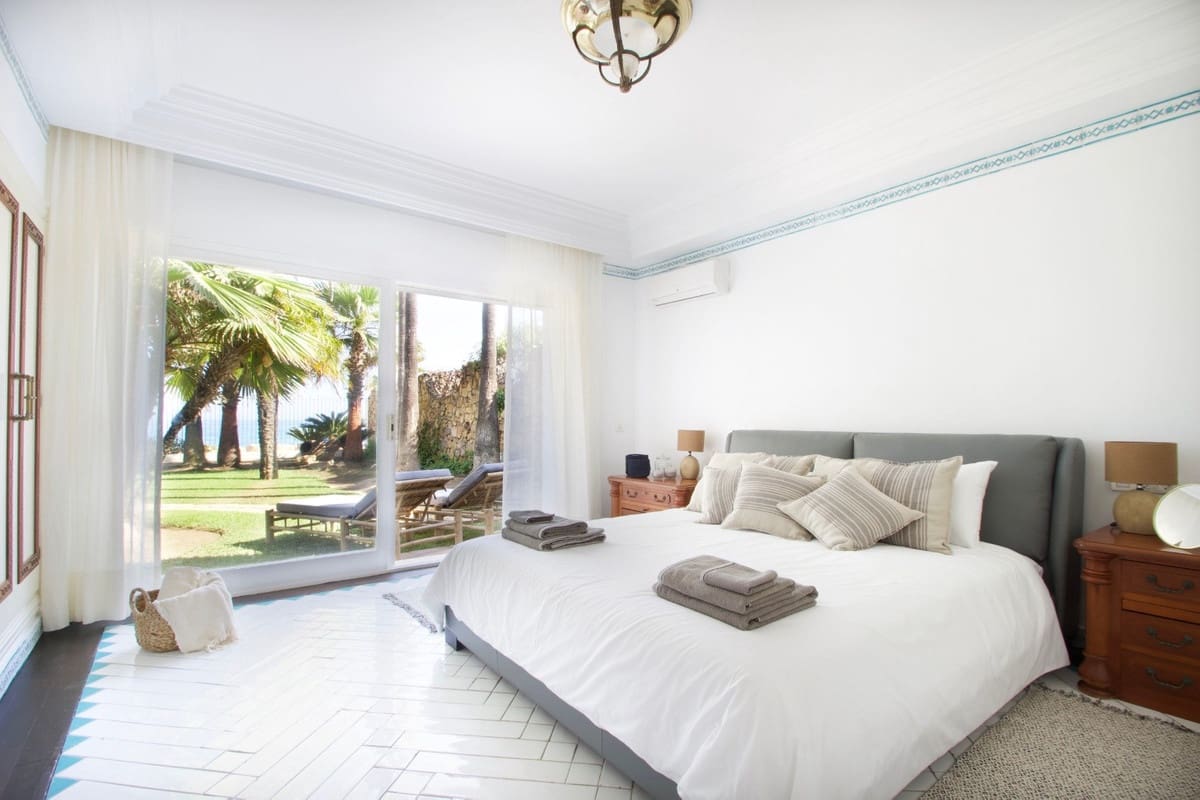 9 sypialnia Willa na sprzedaż w Golden Mile z basenem - 50 000 000 € (Ref: 7543231)