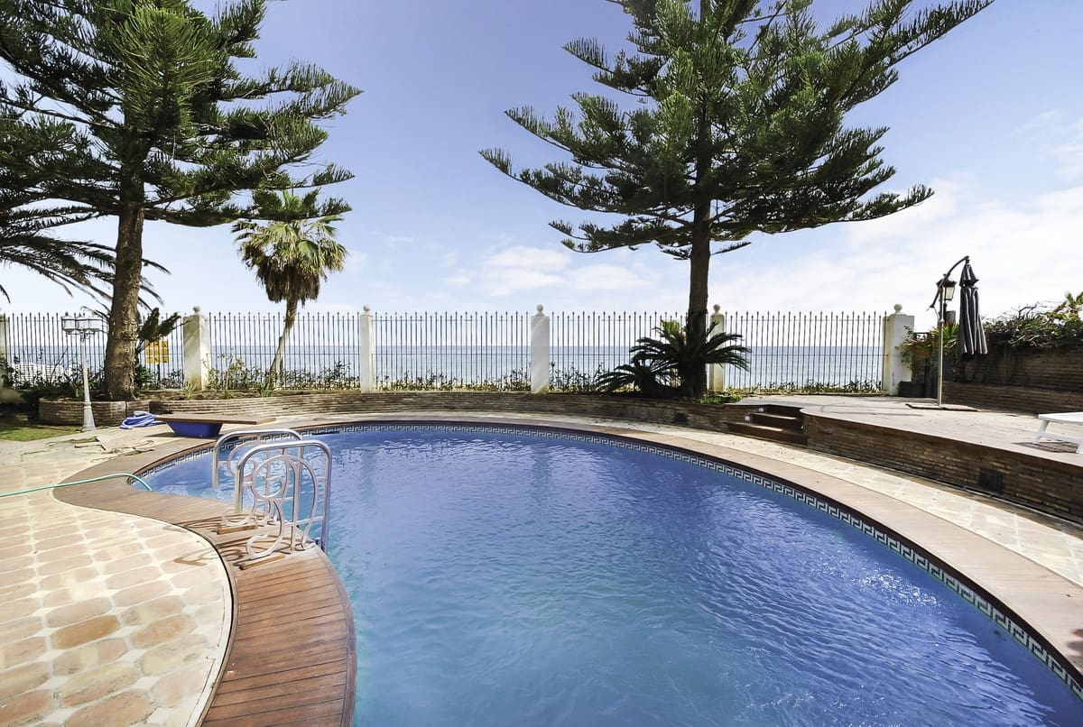 9 sypialnia Willa na sprzedaż w Golden Mile z basenem - 50 000 000 € (Ref: 7543231)