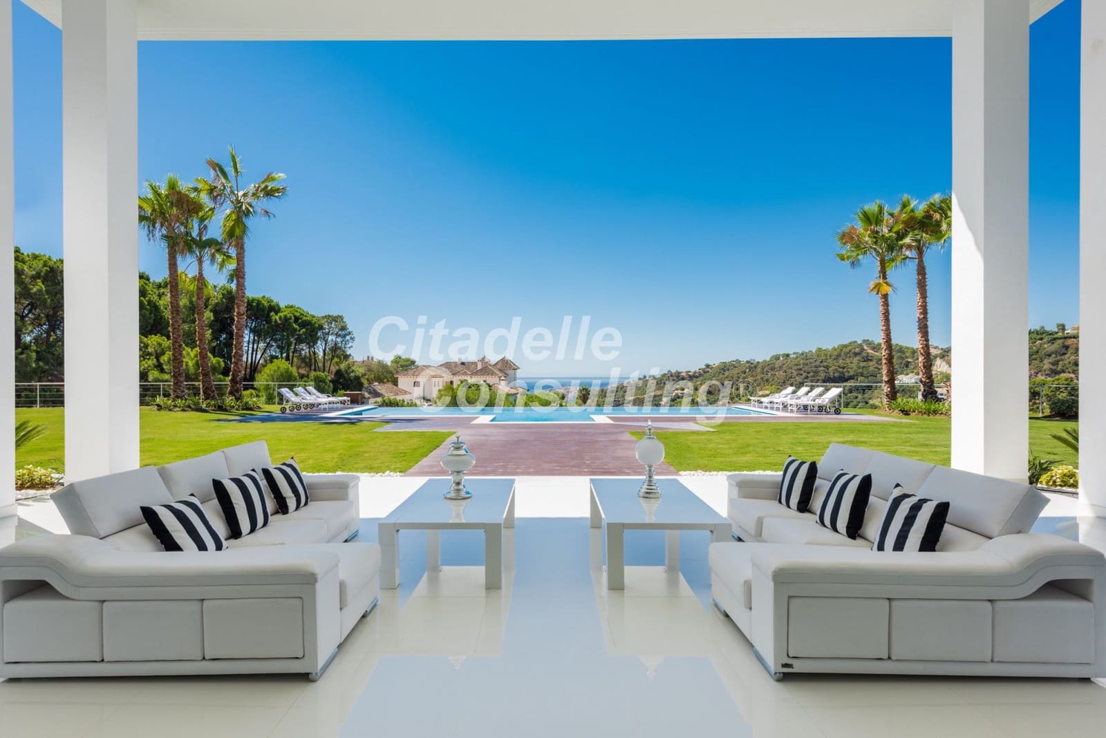 8 soverom Villa til salgs i Benahavis med svømmebasseng - € 11 900 000 (Ref: 7673413)