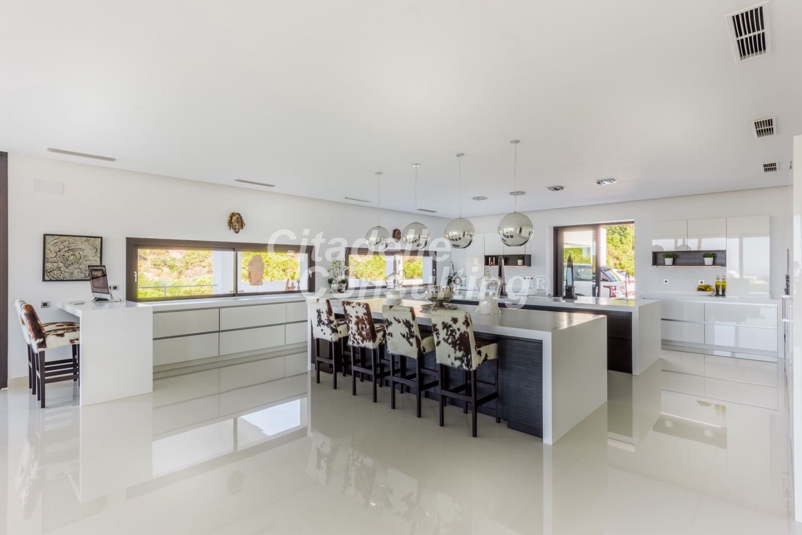 8 soverom Villa til salgs i Benahavis med svømmebasseng - € 11 900 000 (Ref: 7673413)