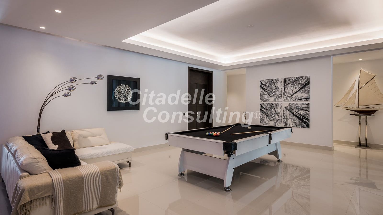 8 soverom Villa til salgs i Benahavis med svømmebasseng - € 11 900 000 (Ref: 7673413)