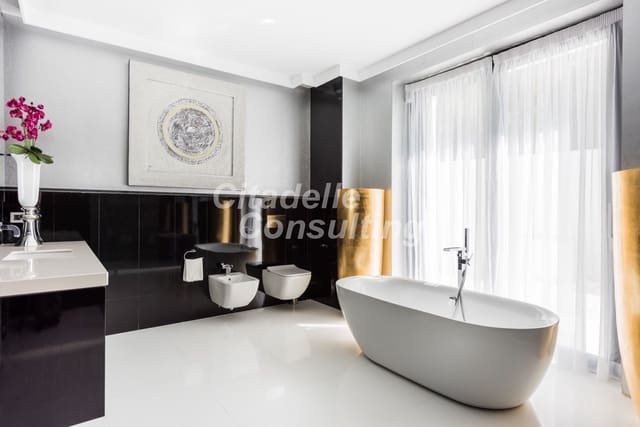 8 bedroom Villa for sale in La Zagaleta - El Madroñal, Benahavís with pool - € 11,900,000 (Ref: 7673413)