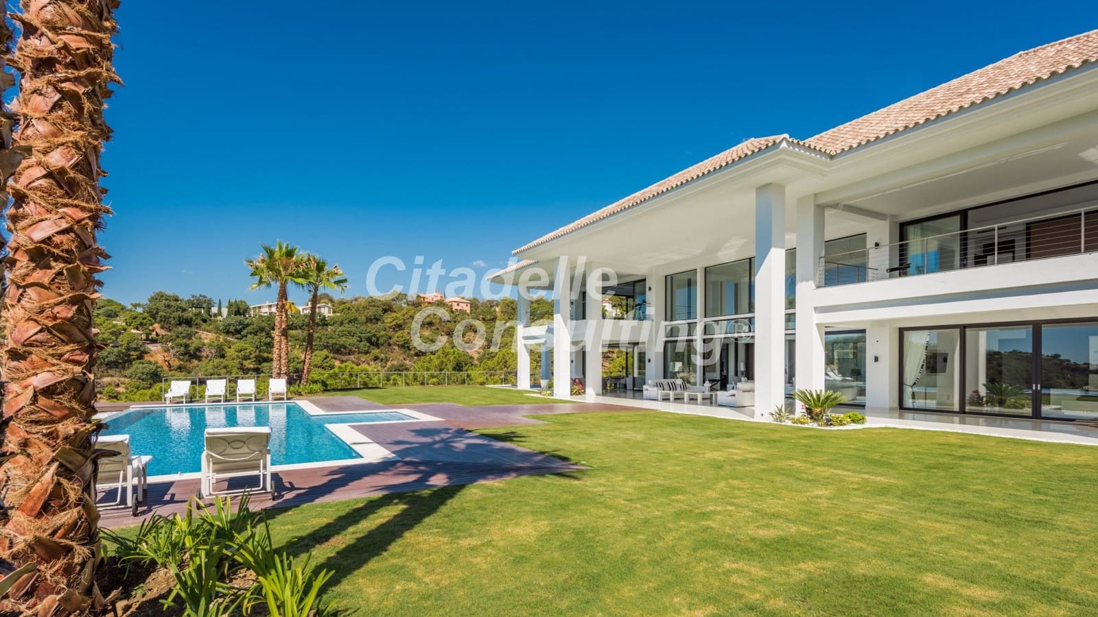 8 soverom Villa til salgs i Benahavis med svømmebasseng - € 11 900 000 (Ref: 7673413)