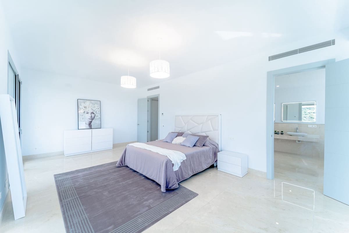 6 soveværelse Villa til salg i Los Arqueros med swimmingpool garage - € 3.250.000 (Ref: 7747061)