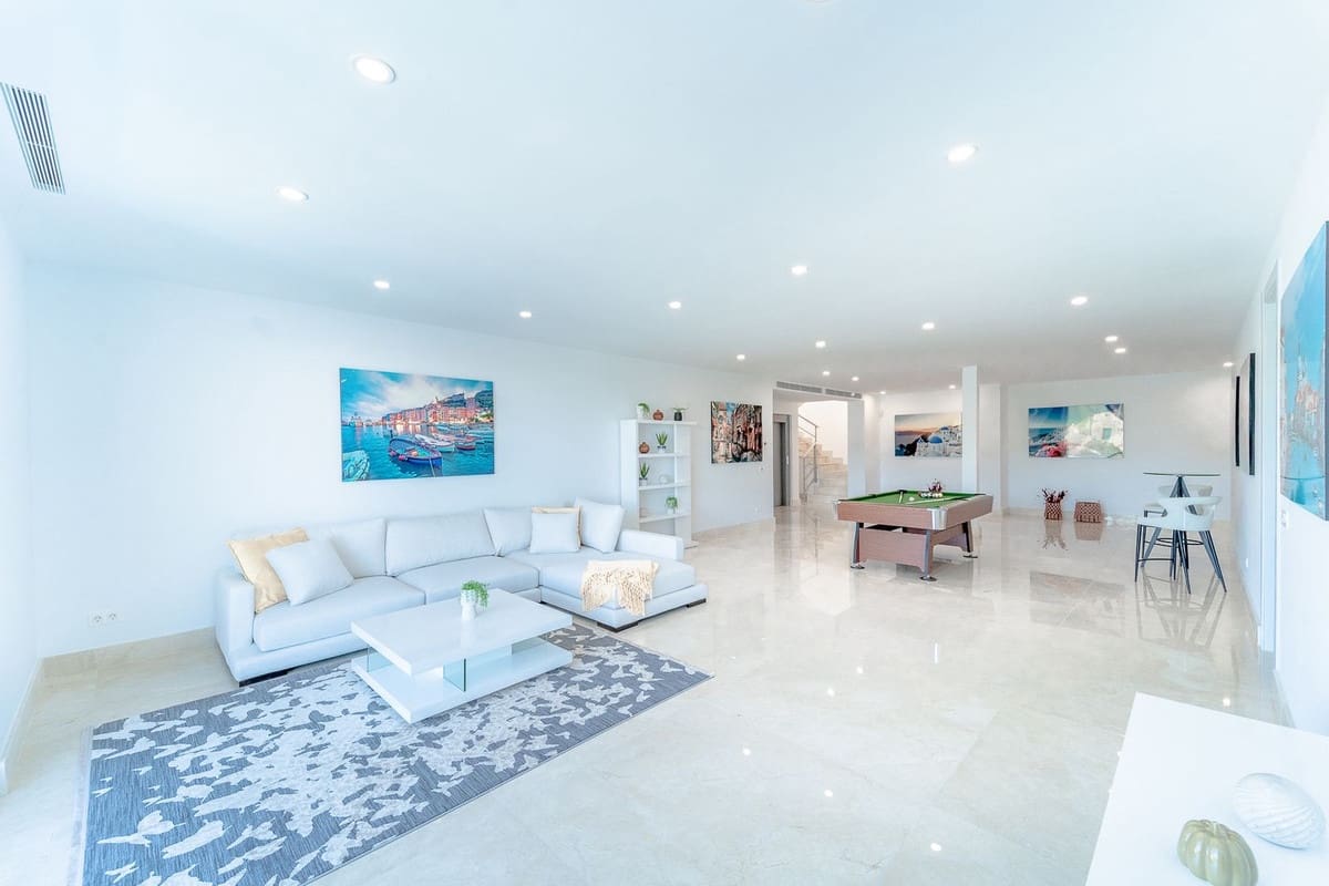 6 soveværelse Villa til salg i Los Arqueros med swimmingpool garage - € 3.250.000 (Ref: 7747061)