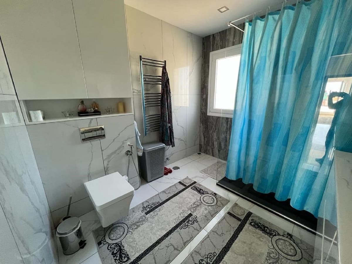 10 soverom Villa til salgs i El Paraiso med svømmebasseng - € 3 300 000 (Ref: 7747070)