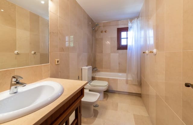 5 makuuhuone Huvila myytävänä paikassa Sierra Blanca, Marbella mukana uima-altaan - 4 500 000 € (Ref: 7747071)