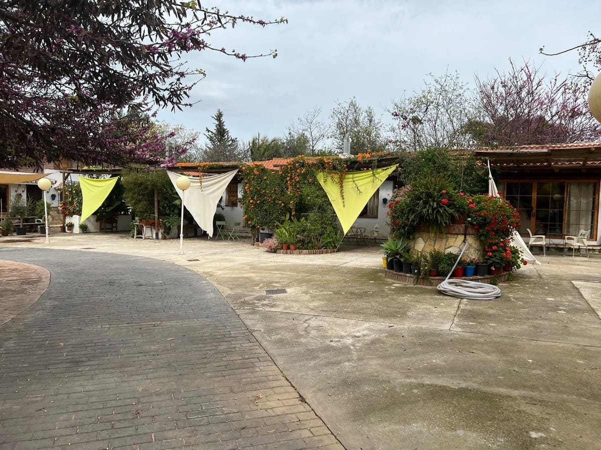 16 slaapkamer Hotel te koop in Alhaurin el Grande met zwembad - € 3.175.000 (Ref: 7747077)