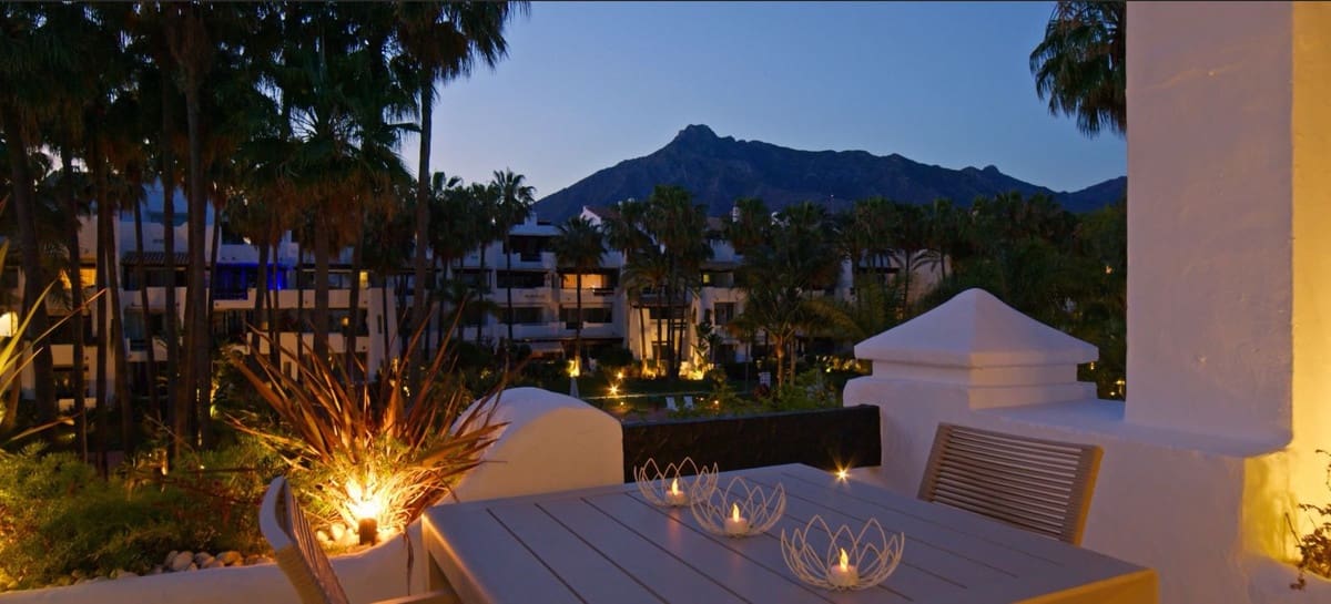 6 soveværelse Studio til salg i Golden Mile med swimmingpool garage - € 22.000.000 (Ref: 7878409)