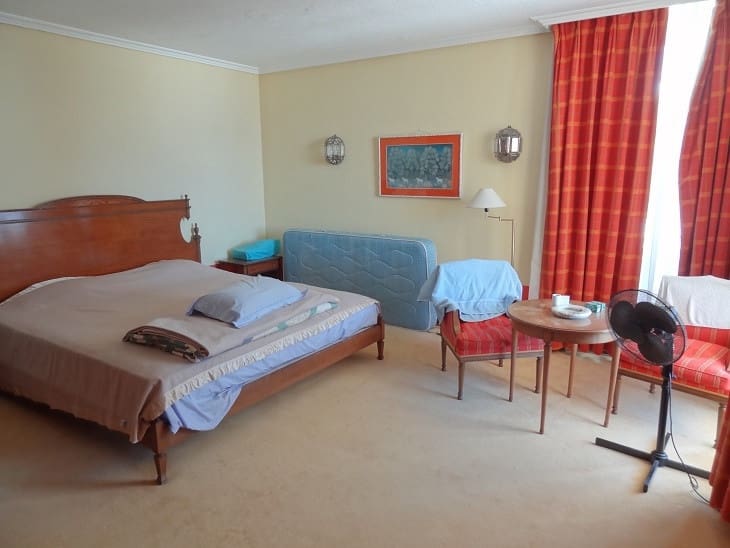 14 soverom Villa til salgs i Golden Mile med svømmebasseng garasje - € 18 000 000 (Ref: 7989176)