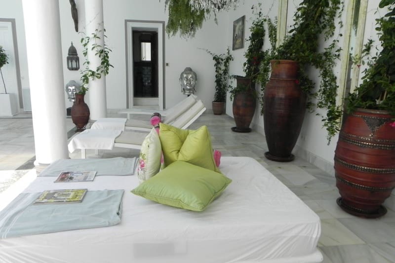 7 soverom Villa til salgs i Los Monteros med svømmebasseng garasje - € 17 000 000 (Ref: 7989177)