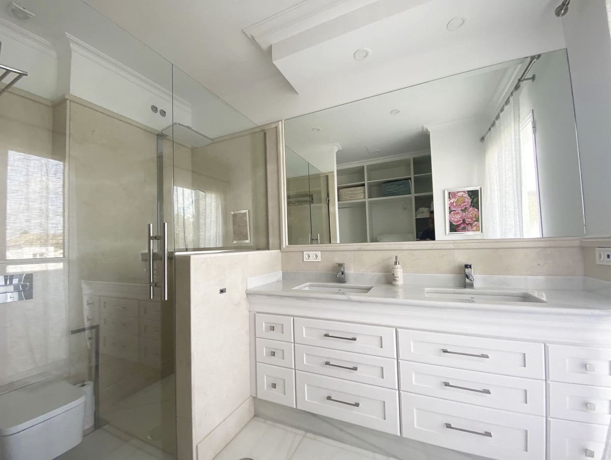 13 soveværelse Villa til salg i Marbella med swimmingpool garage - € 4.400.000 (Ref: 8421096)