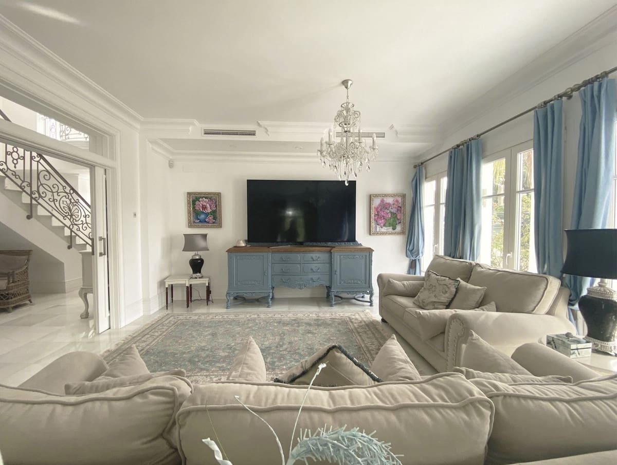 13 soveværelse Villa til salg i Marbella med swimmingpool garage - € 4.400.000 (Ref: 8421096)