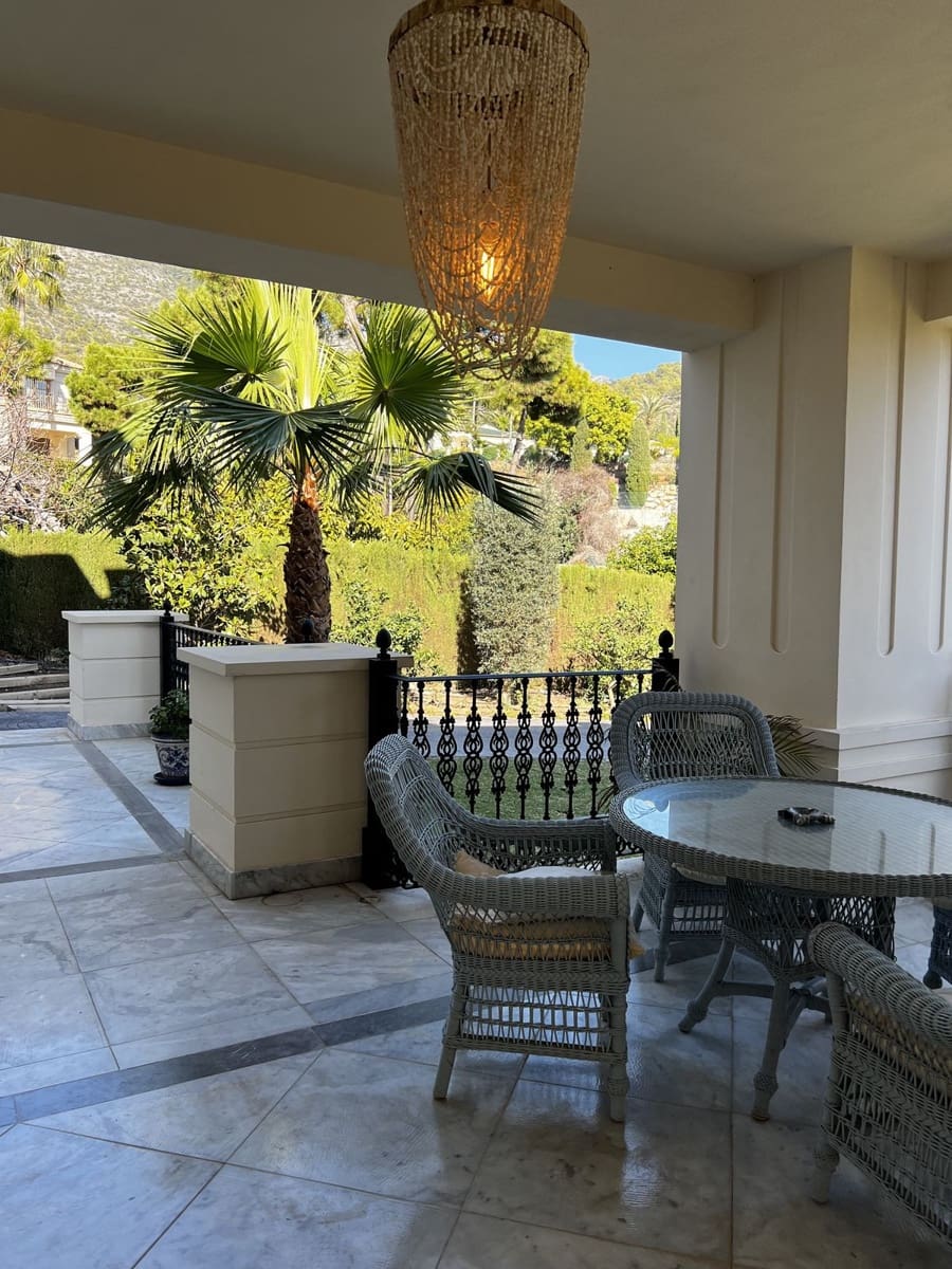 9 soveværelse Villa til salg i Marbella med swimmingpool garage - € 12.900.000 (Ref: 8441637)