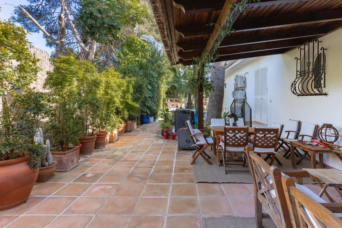 5 soveværelse Villa til salg i Marbella - € 3.250.000 (Ref: 8441798)