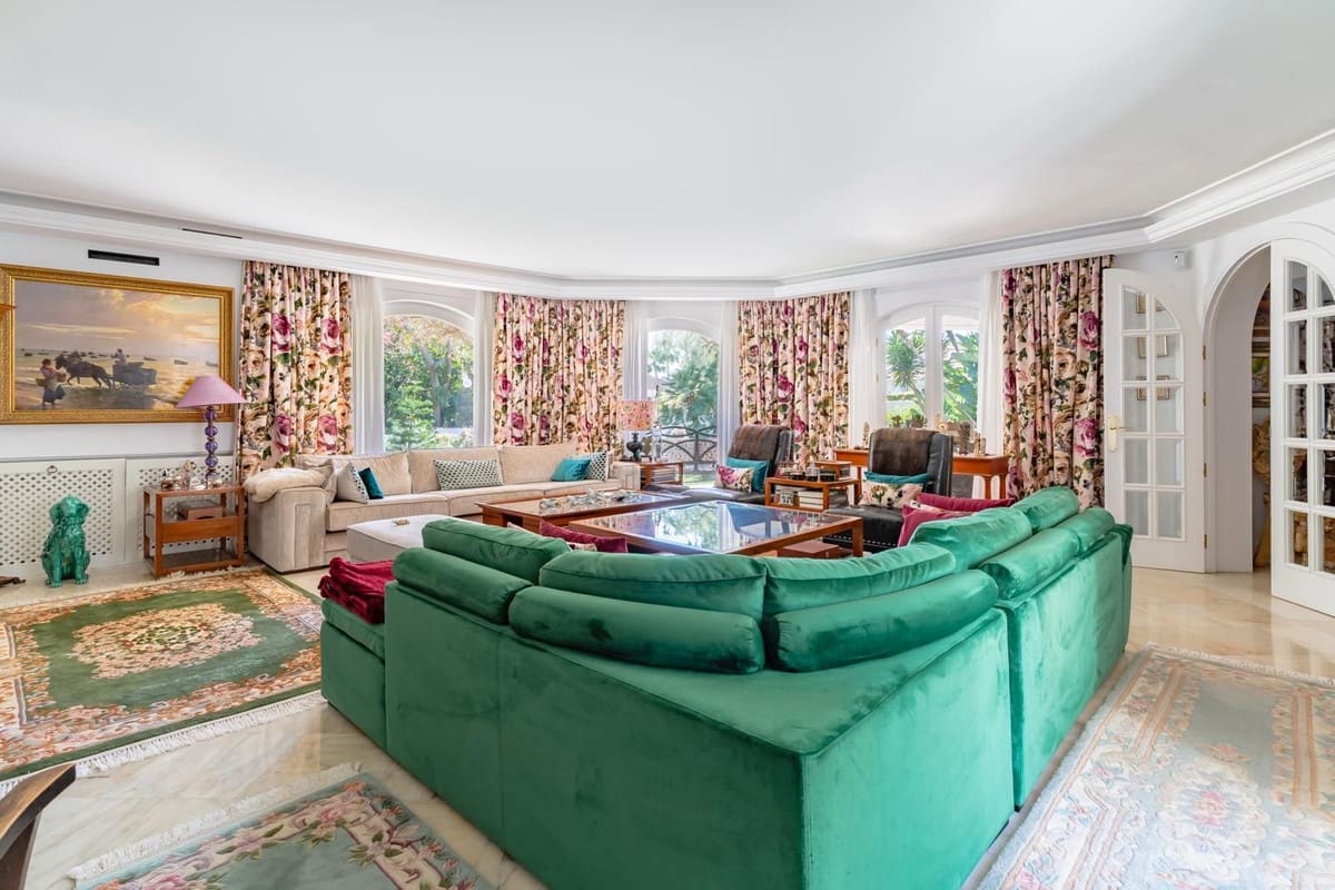 5 soveværelse Villa til salg i Marbella - € 3.250.000 (Ref: 8441798)