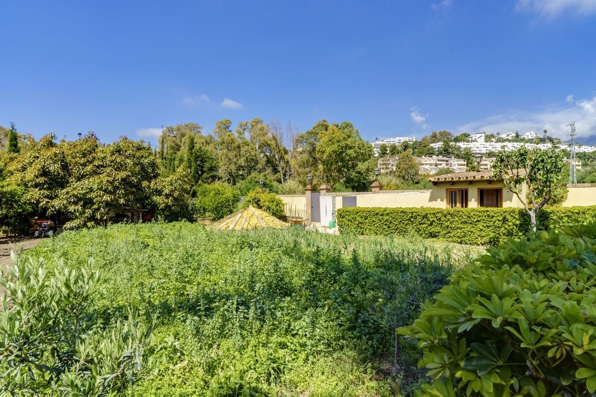 10 Zimmer Villa zu verkaufen in Benahavis mit Pool Garage - 3.950.000 € (Ref: 8441824)