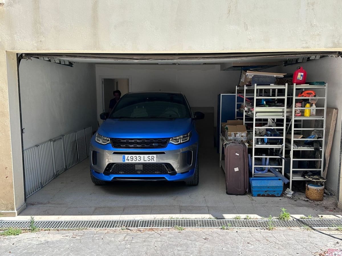 6 bedroom Villa for sale in Nueva Andalucia with pool garage - € 3,500,000 (Ref: 8441827)