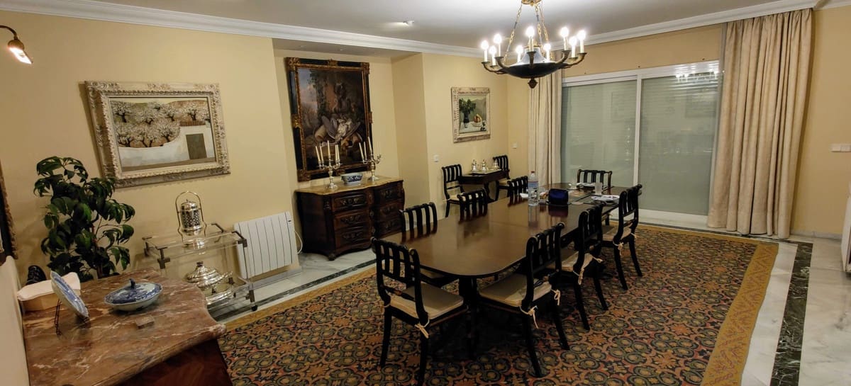 8 sypialnia Willa na sprzedaż w Guadalmina z basenem garażem - 6 000 000 € (Ref: 8441835)