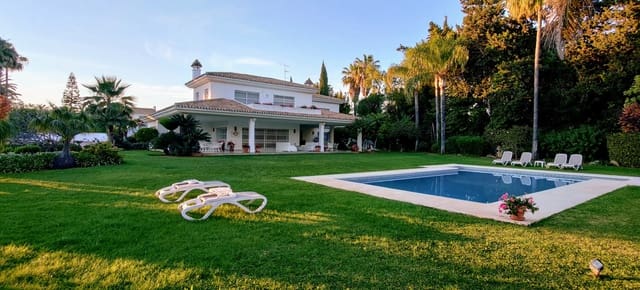 8 sypialnia Willa na sprzedaż w Guadalmina Baja, Marbella z basenem garażem - 6 000 000 € (Ref: 8441835)