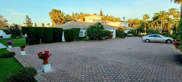 8 sypialnia Willa na sprzedaż w Guadalmina Baja, Marbella z basenem garażem - 6 000 000 € (Ref: 8441835)