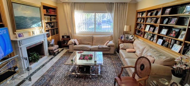 8 sypialnia Willa na sprzedaż w Guadalmina Baja, Marbella z basenem garażem - 6 000 000 € (Ref: 8441835)