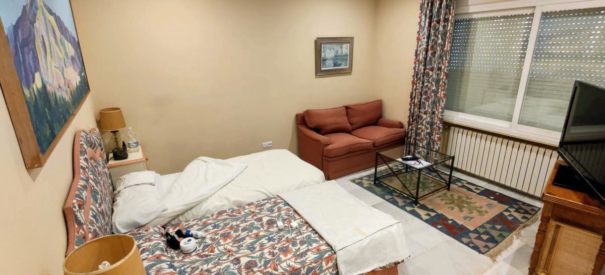 8 sypialnia Willa na sprzedaż w Guadalmina z basenem garażem - 6 000 000 € (Ref: 8441835)