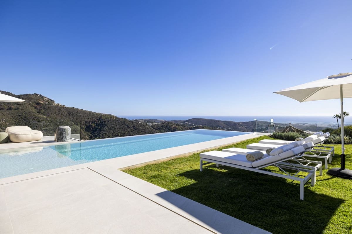 6 slaapkamer Villa te koop in Benahavis met zwembad - € 4.895.000 (Ref: 8441839)