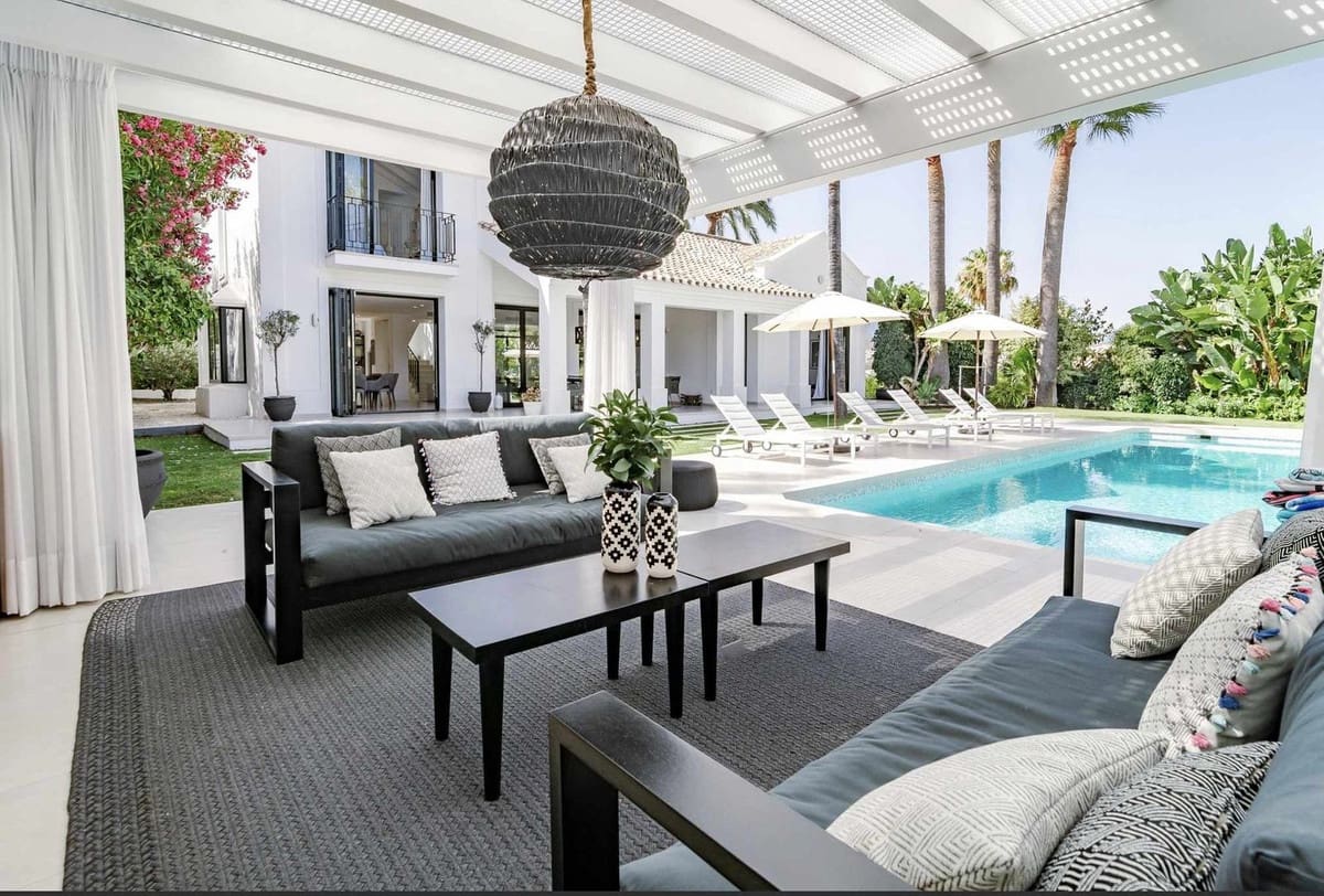 4 quarto Moradia para venda em Nueva Andalucia com piscina - 4 495 000 € (Ref: 8441883)